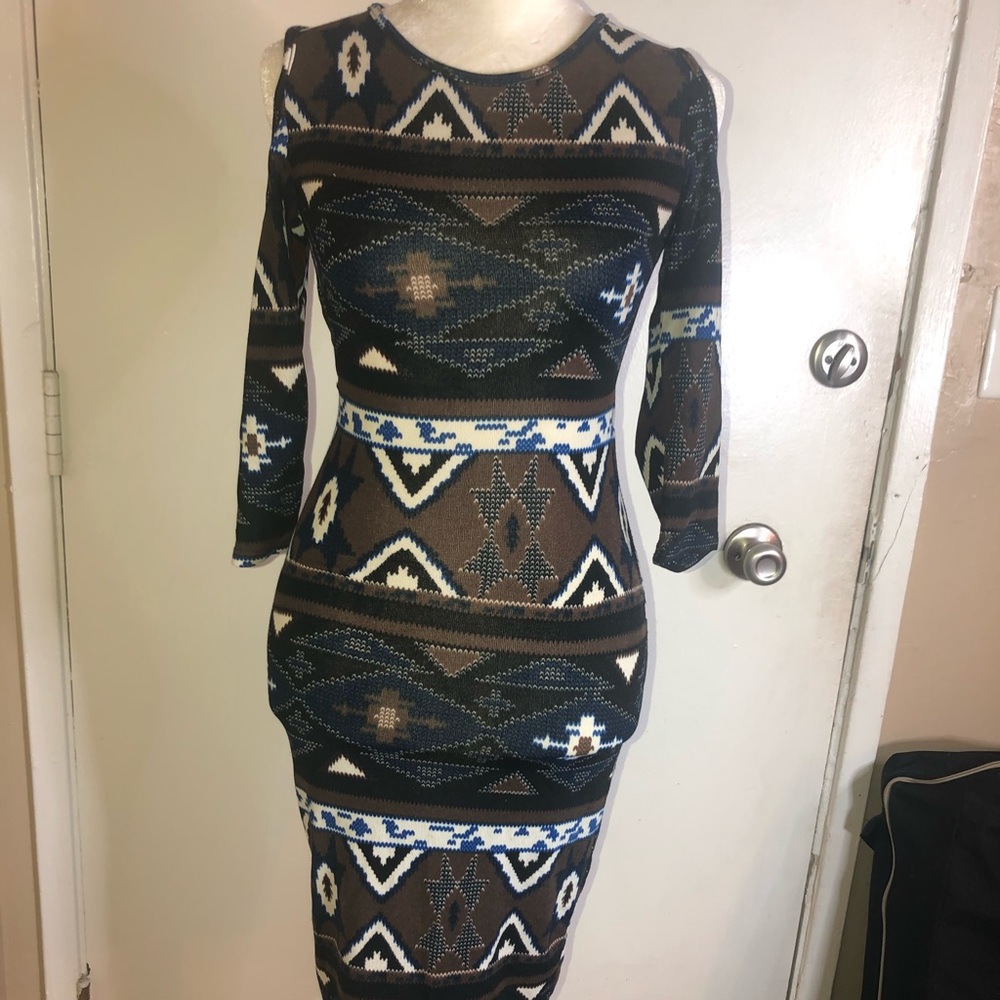 Printed dress with shoulder and back cut outs Sz S
